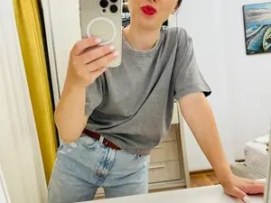 Myfreecams Live Sex Cam of LittleLady
