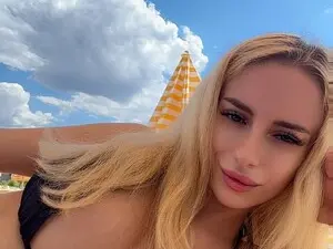 Myfreecams Best live sex cam show of ChristiHanson