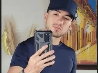 Streamate Sex Cam of TAYLORVISIOUS