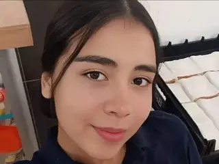 Streamate Live Porn of Danna_Petite
