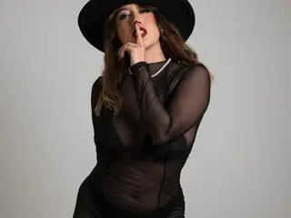 Streamate Sex Cam of LisaKiim