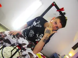 Streamate Free Porn Cam of RyanOwenss