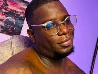 Streamate Live Sex Cam of MuscularJohn
