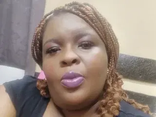 Streamate Nude Webcam of Voluptuousbbw41