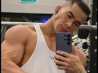 Streamate Free Porn Cam of JOEY_EVANS