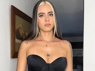 Streamate Nude Webcam of Cinthyaskinny