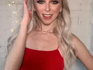 Streamate Live Sex Cam of RemiReagan