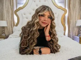 Streamate Nude Webcam of RiileyAngel