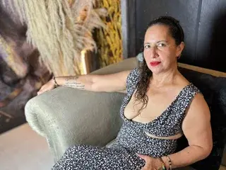 Streamate Sex Chat of Luna_Mature