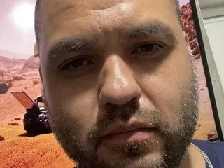 Streamate Live Porn of Ehdgher64