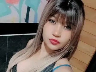 Streamate Free Live Porn of Sweetwhisper24