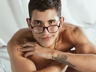 Streamate Best Webcam of Emilio_rivs