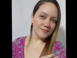 Streamate Free Porn Cam of camilaa_fox