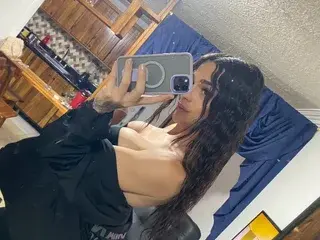 Streamate Free Live Porn of ThaliJara