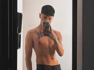 Streamate Sex Chat of Gabriel_tw