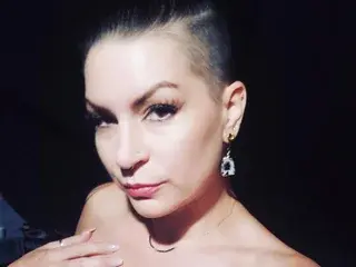 Streamate Live Porn of TheLadyKatrina