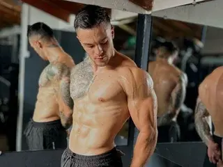 Streamate Nude Webcam of AlexanderCollim