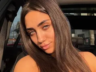 Streamate Private Sex Chat of IsLucyCherry