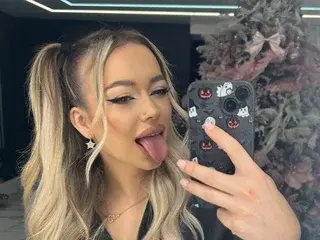 Streamate Nude Webcam of KylieJoyce