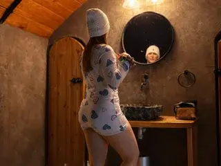 Streamate Nude Webcam of EmmaShaykk
