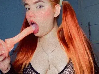 Streamate Live Sex Cam of KloeeDirty025