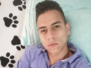 Streamate Free Live Porn of candyboy21