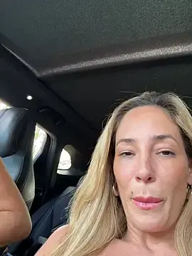 Stripchat Free Porn Cam of SweetAlegra_