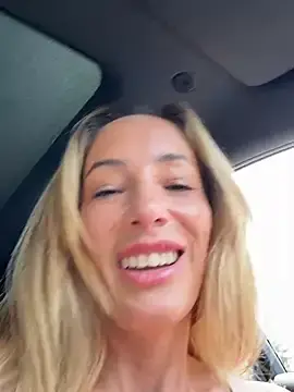Stripchat Best Webcam of SweetAlegra_