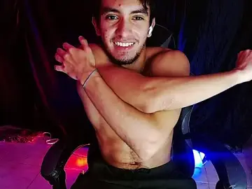 Stripchat Free Porn Cam of dante_18cm_