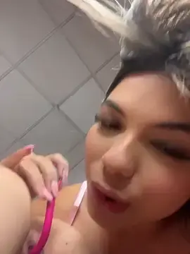 Stripchat Free Porn Cam of AngelBlushXXX