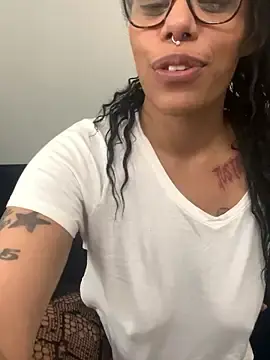 Stripchat Live Porn of Desirae_Luciano