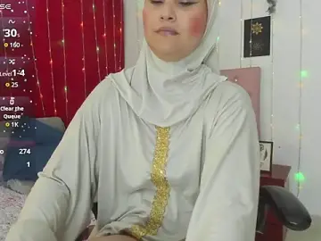 Stripchat Sex Cam of AishaAmin_