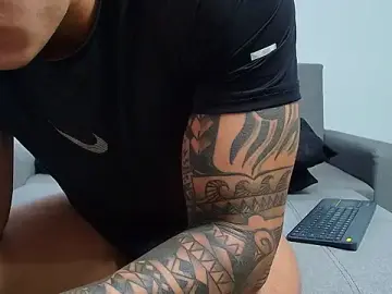 Stripchat Live Porn of BrayaanFit