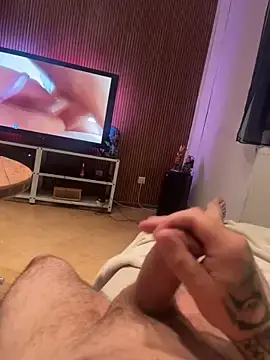 Stripchat Free Porn Cam of RenaudS-02