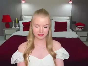 Stripchat Live Sex Cam of shy__lady