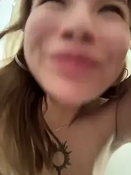 Stripchat Sex Chat of FlashTitsRoyal