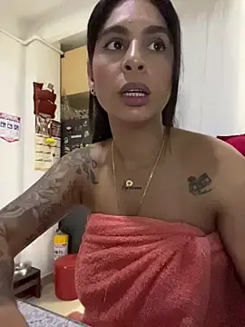 Stripchat Sex Cam of charlotte_stevenss_
