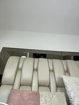 Stripchat Free Porn Cam of ALISSON_FOXXX1