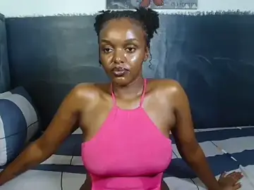 Stripchat Sex Cam of FaeMDom2