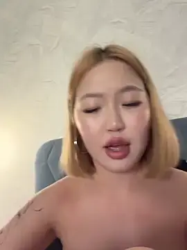 Stripchat Free Live Porn of Aiko_Yumi