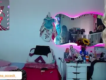 Stripchat Free Live Porn of caroline_cossei