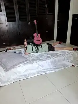Stripchat Sex Cam of Sam_Sara