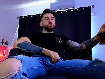 Stripchat Adult Webcams of MightyAaron66