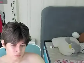 Stripchat Watch Live Sex Cams of Felixzyn