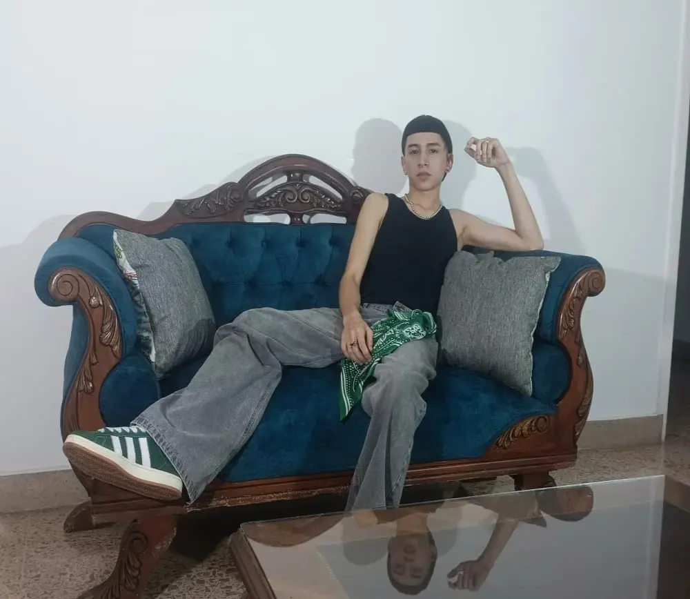 lian_cameron
