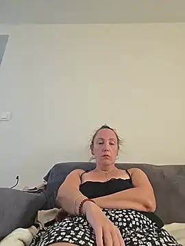 Stripchat Free Live Porn of Wisie_Cutie