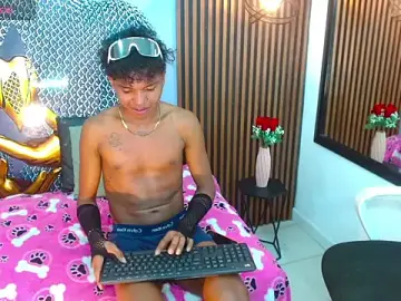 Stripchat Best Webcam of Chris_Hott