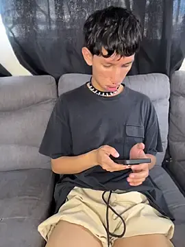 Stripchat Watch Live Sex Cams of Noah-fire