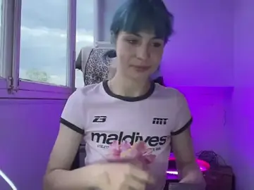 Stripchat Sex Cam of SuccubKira