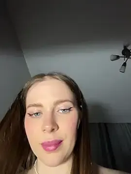 Stripchat Nude Webcam of -SweetDi-